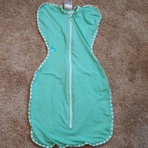 Love to dream arms up swaddle